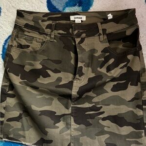Garage Camo Patterned Skirt